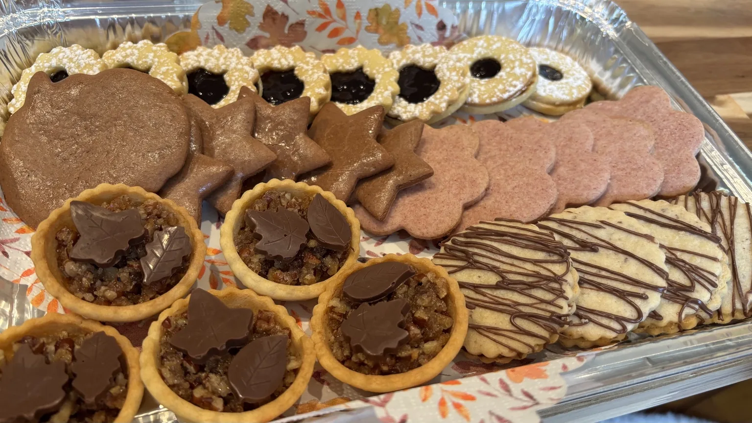 European cookies and tartlets
